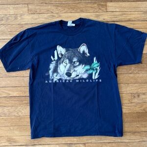 Vintage Wolf Graphic T-Shirt